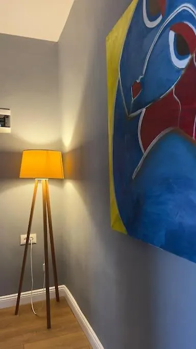 Bee Apartment 3-City Center Retreat Tirana Albania
