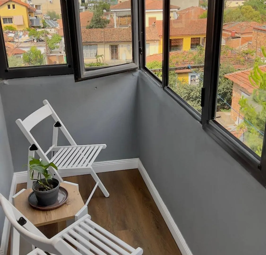 Bee Apartment 3-City Center Retreat Tirana
