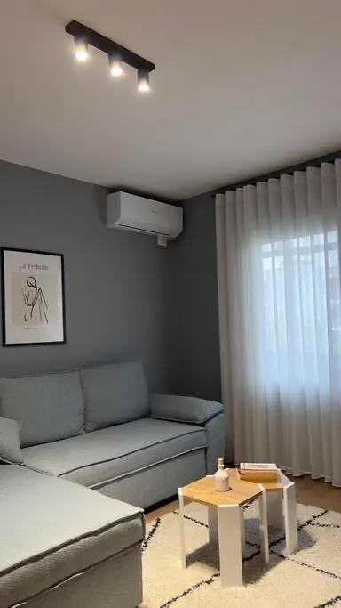Bee Apartment 3-City Center Retreat Tirana Albania